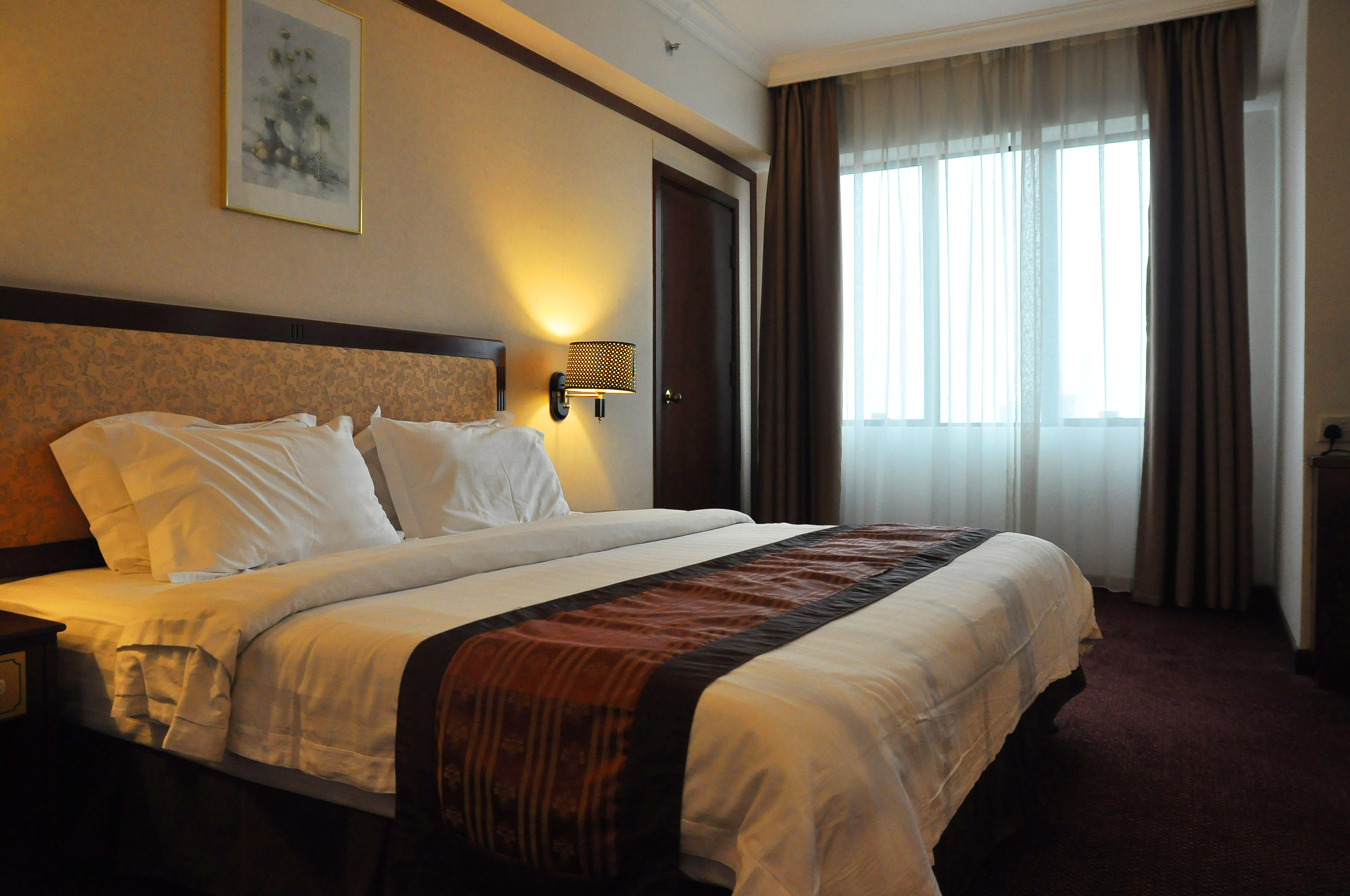 تور مالزي هتل کریستال کراون پی جی- آژانس مسافرتي و هواپيمايي آفتاب ساحل آبي